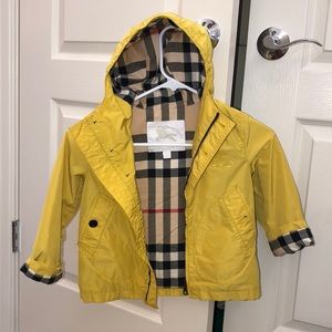 Burberry raincoat size 4